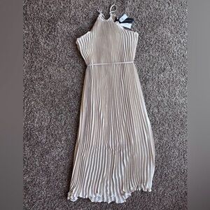 Banana Republic Cream Pleated Dress
